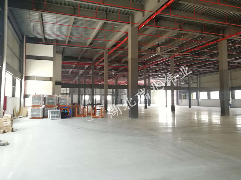 工業(yè)大吊扇、工業(yè)大風(fēng)扇、工業(yè)節(jié)能風(fēng)扇、大型工業(yè)風(fēng)扇、車(chē)間溫控設(shè)備