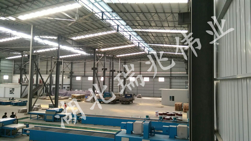 大風(fēng)扇、工業(yè)大風(fēng)扇、湖北工業(yè)大風(fēng)扇、瑞泰風(fēng)工業(yè)大風(fēng)扇、湖北瑞泰風(fēng)工業(yè)大風(fēng)扇、工業(yè)吊扇、工業(yè)大吊扇、通風(fēng)、降溫、廠房降溫、廠房通風(fēng)、湖北廠房降溫、湖北廠房通風(fēng)降溫、車間通風(fēng)、車間降溫、通風(fēng)降溫、車間通風(fēng)降溫、湖北車間降溫、湖北車間通風(fēng)降溫、工廠車間降溫