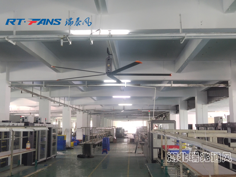 瑞泰風(fēng)低空風(fēng)扇，低空大風(fēng)扇，低空商用大風(fēng)扇，瑞泰風(fēng)大風(fēng)扇，瑞泰風(fēng)工業(yè)大風(fēng)扇，通風(fēng)降溫，工業(yè)大風(fēng)扇
